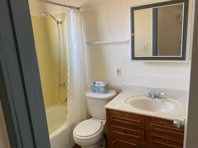 Building Photo - 1744 E Hedrick Dr