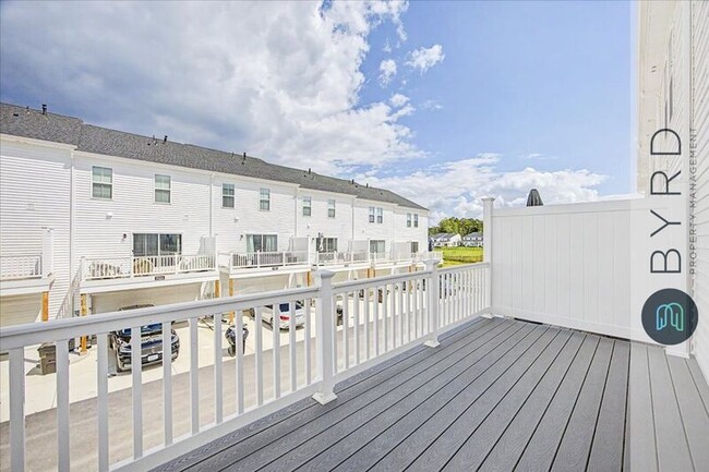 Building Photo - 15326 Oasis Sun Wy