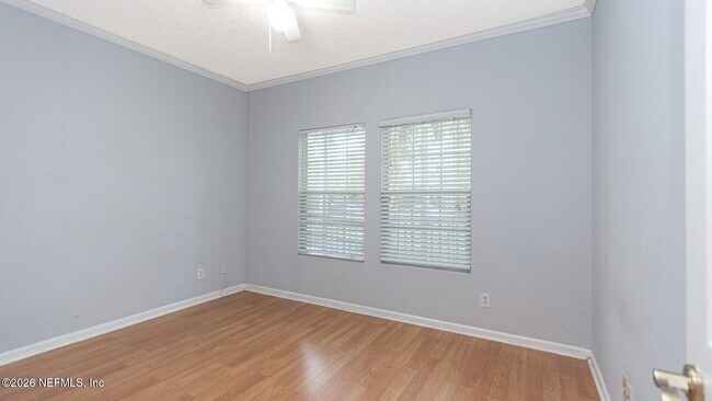 Building Photo - 3237 Mayflower St