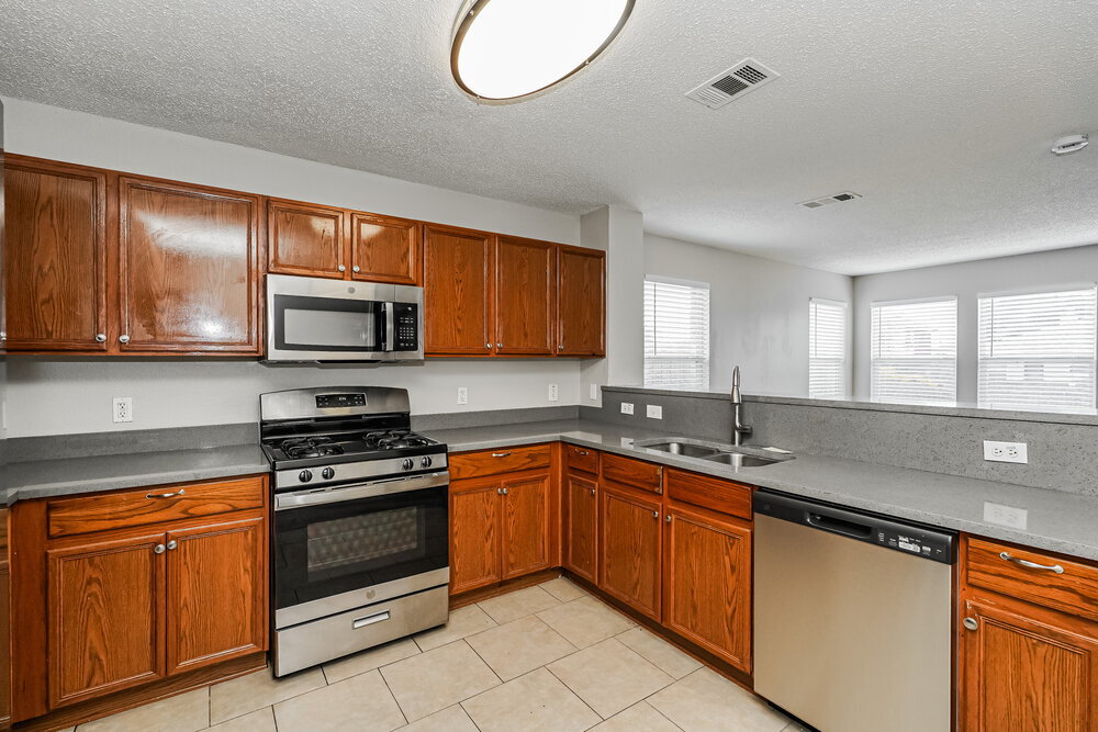 Building Photo - 2036 Silverado Dr