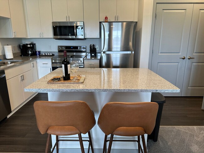 Building Photo - 5102 Aldersgate Dr