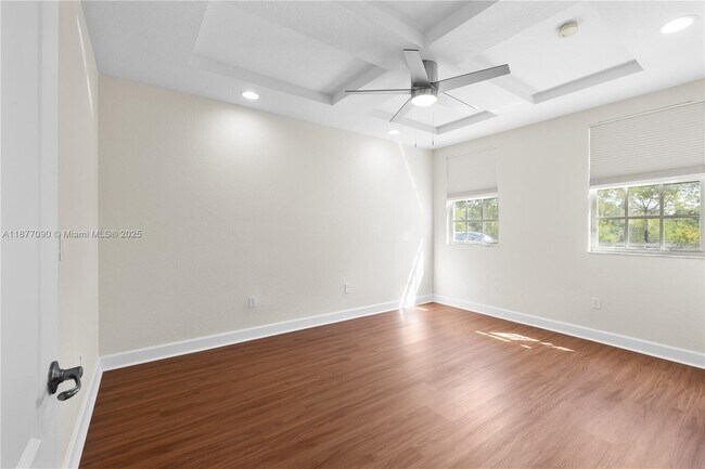 Building Photo - 433 SW 147th Ave
