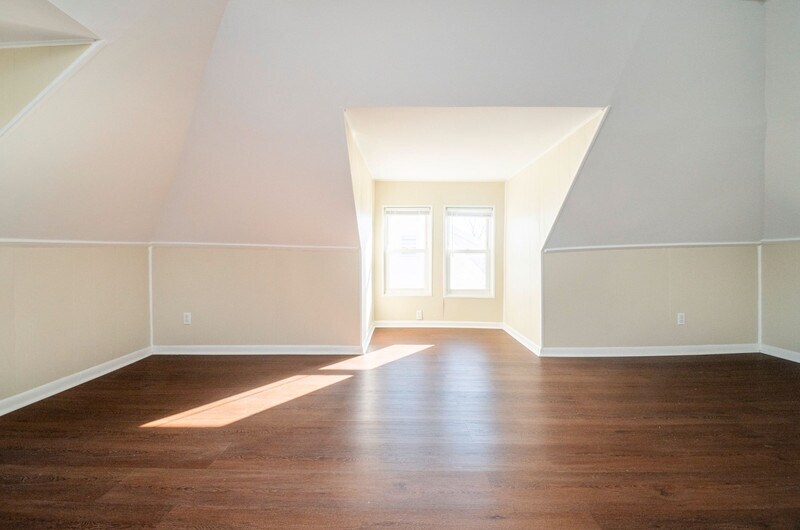 primary bedroom - 5327 Wesley Ave