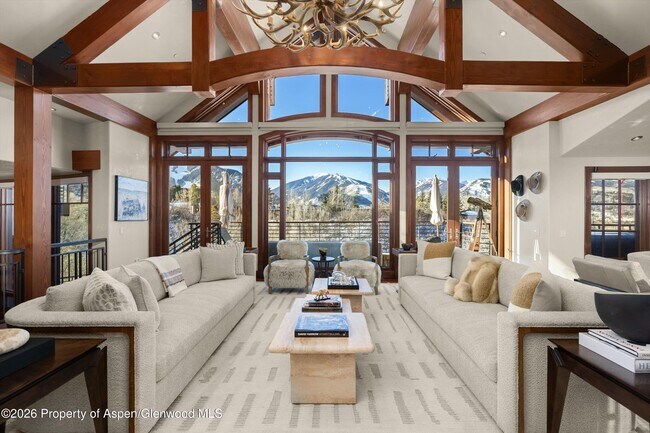 Building Photo - 294 Draw Dr