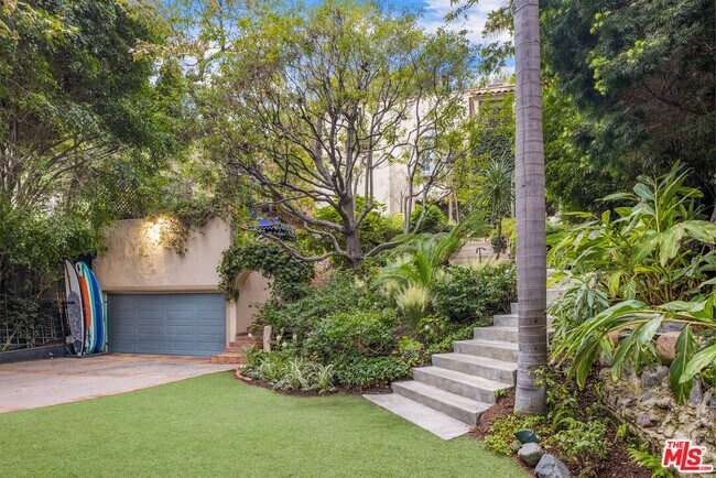 Building Photo - 175 W Channel Rd