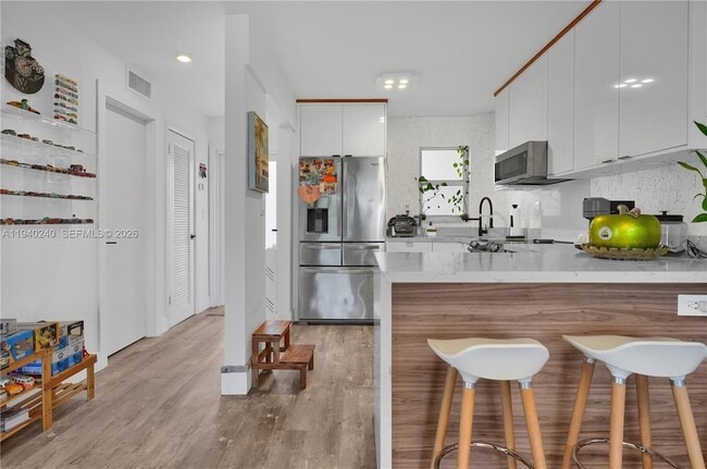 Building Photo - 8900 Washington St