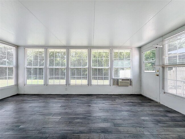 Building Photo - 5716 Delano Ln