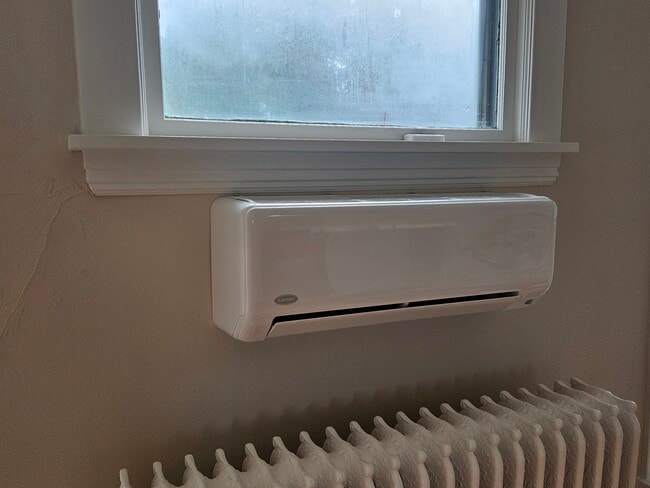 Building Photo - 3148 Pleasant Ave