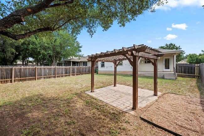 Building Photo - 3841 Castle Rock Cove
