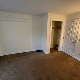 Building Photo - 307 Colchester Ave