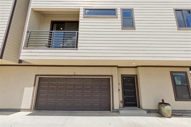 Building Photo - 4115 Delano Pl