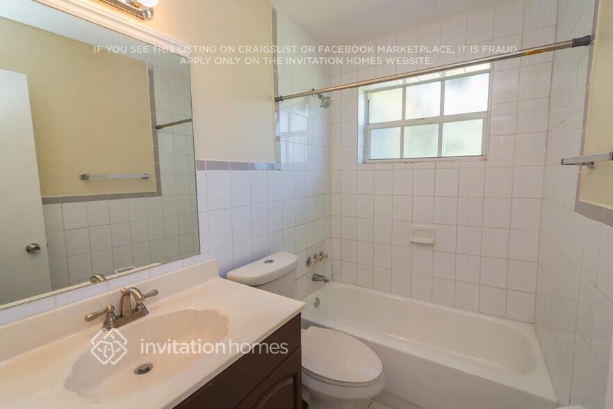 Building Photo - 9413 SW 53rd St