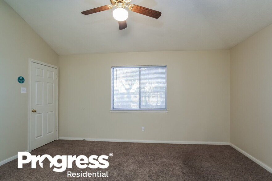 Building Photo - 31164 N Head Dr