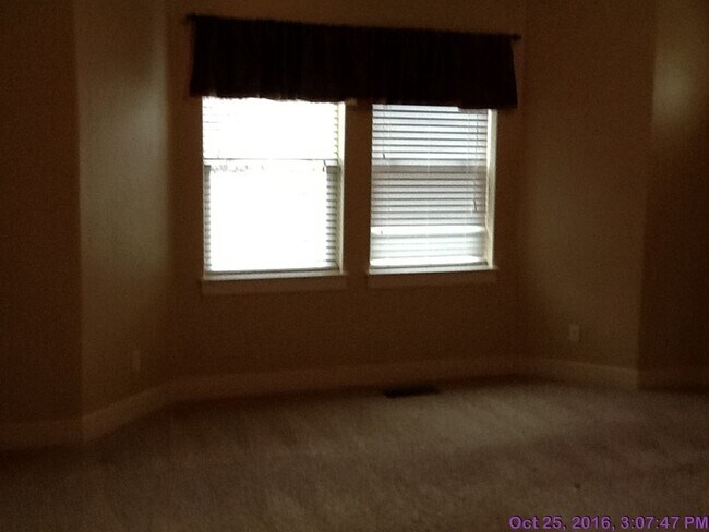 Building Photo - Beautiful home located  in Meridian