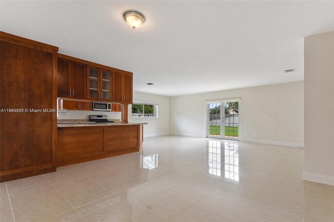 Building Photo - 20545 Leeward Ln