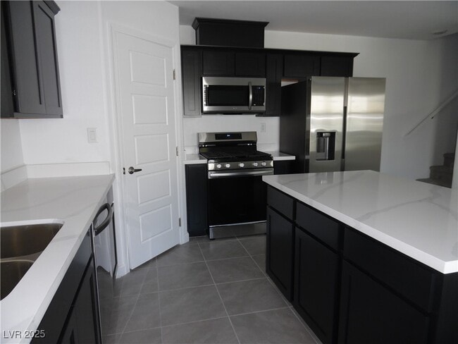 Building Photo - 3532 Grecian Queen Ave