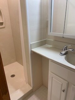 Building Photo - 217 Crescent Ct