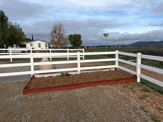 Building Photo - 40528 Calle Cancion