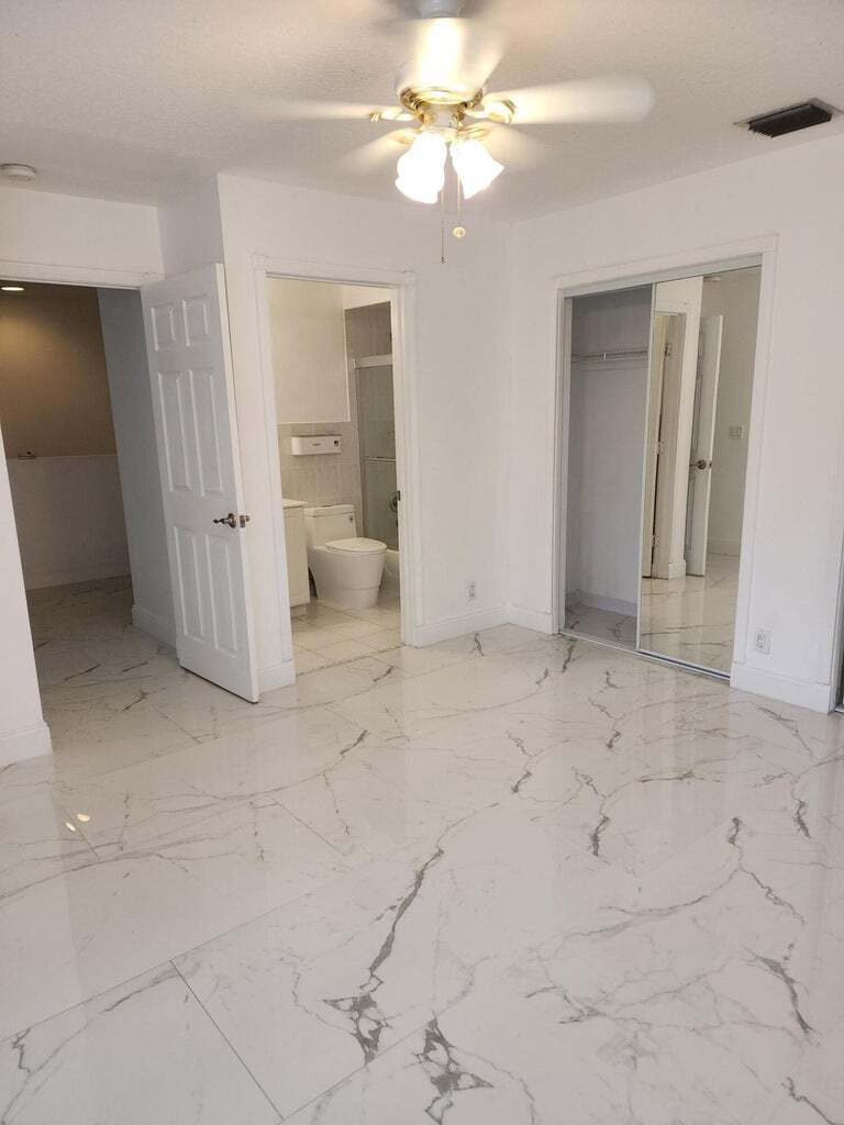 Building Photo - 5524 Boynton Gardens Dr