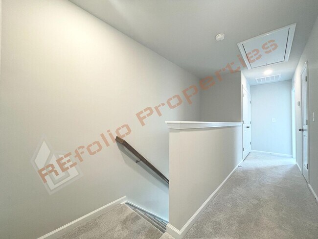 Building Photo - Brand-New 3BR/3.5BA Townhome w/ 1 Car Gara...