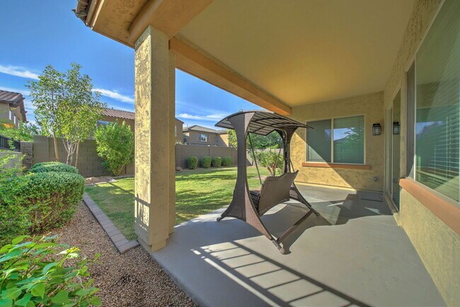 Building Photo - 4529 E Vista Bonita Dr