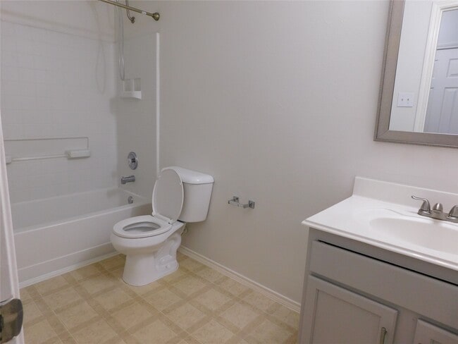 Building Photo - 19130 Yaupon Ranch Dr