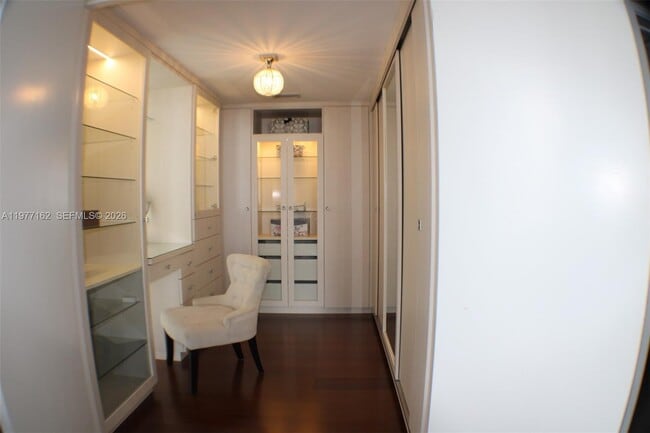 Building Photo - 31 SE 6th St