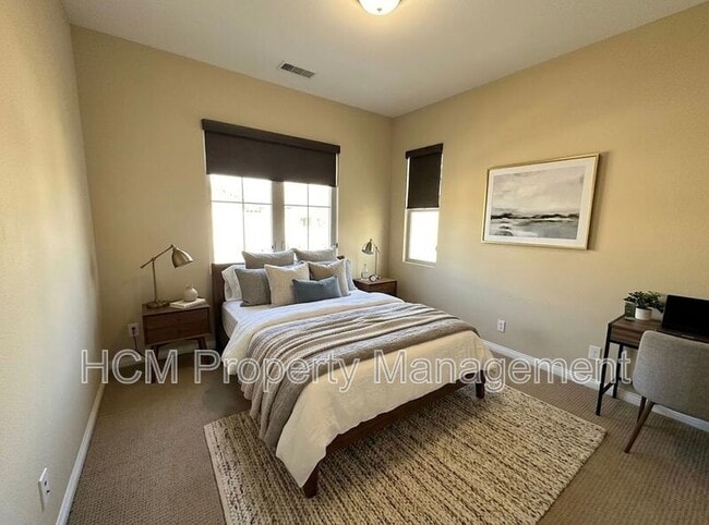 Building Photo - 105 Gemstone