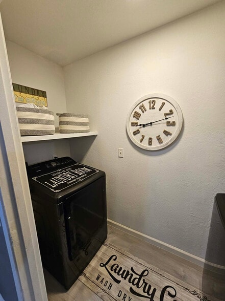 Building Photo - 52275 Avenida Vallejo