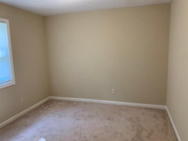 Building Photo - 768 Emerald Forest Cir SW