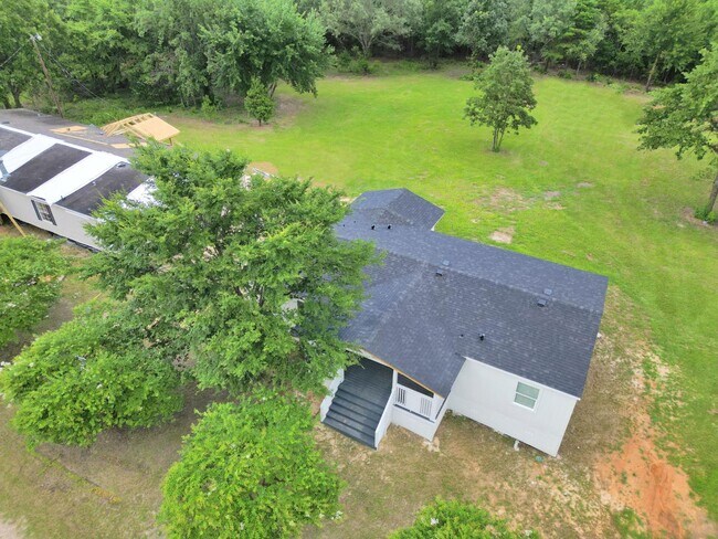 Building Photo - 451 N Hill Rd