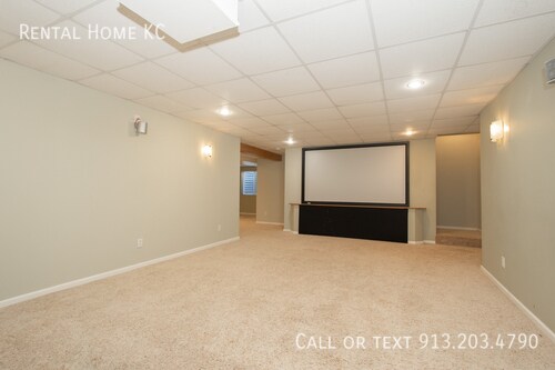 Building Photo - 18755 W 153rd Terrace