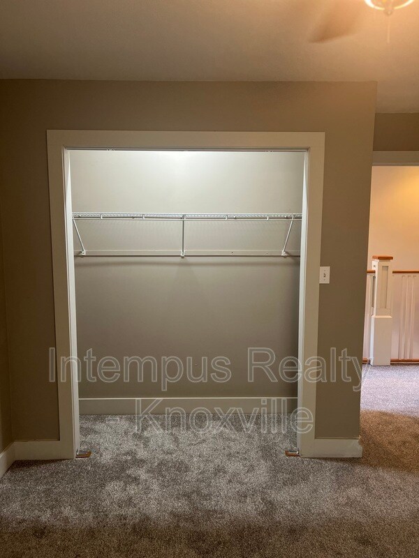 Building Photo - 229 Deaderick Ave