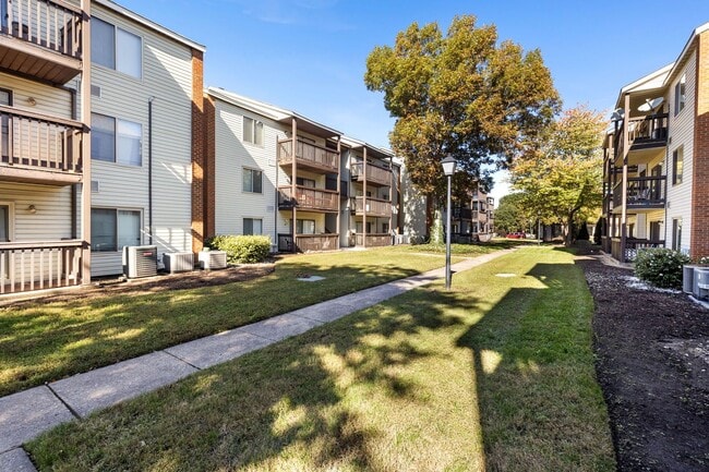 Building Photo - Ready to Rent