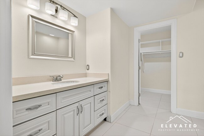 Building Photo - 458 Las Casitas Ct