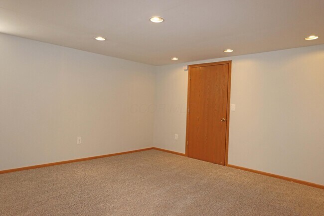 Building Photo - 1417 Wild Oats Dr