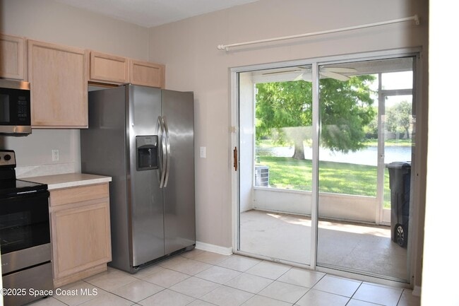 Building Photo - 530 Steeplechase Ln
