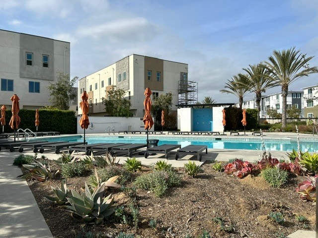 Building Photo - 1472 W Sunrise Ln