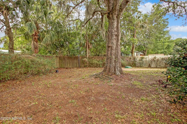 Building Photo - 6418 Terry Parker Dr N