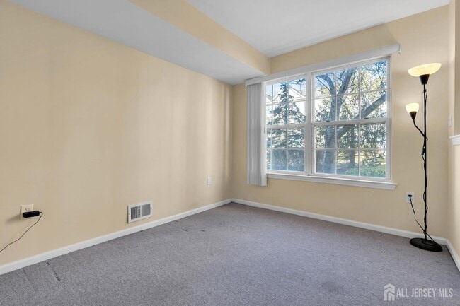 Building Photo - 63 Giera Ct