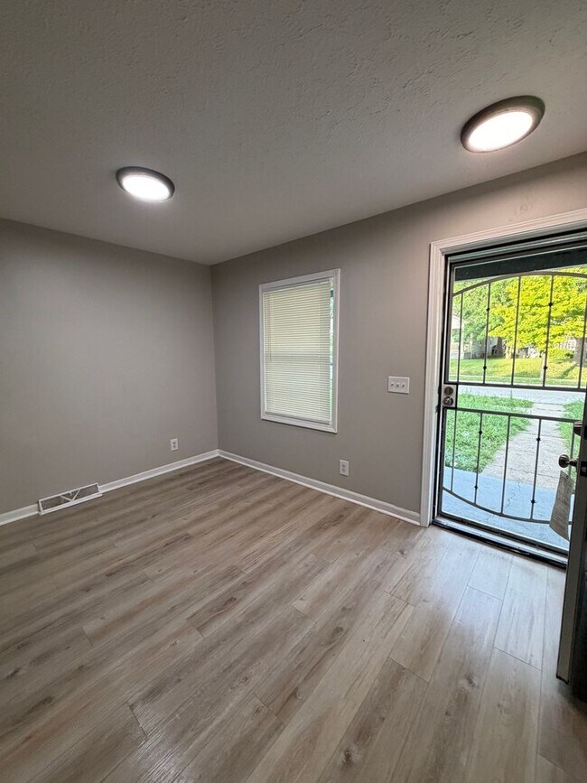 Building Photo - a newly updated single-family home located in a nice neighborhood of Indianapolis.