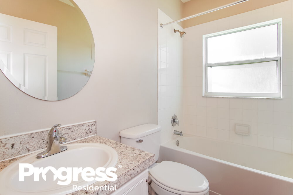 Building Photo - 536 Bromley Ct
