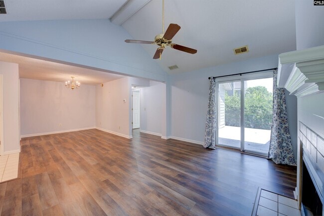 Building Photo - 106 Huntcliff Dr