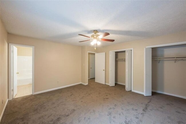 Building Photo - 3038 Courtney Dr