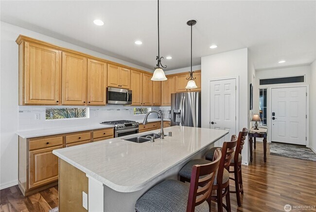 Building Photo - Spacious 2Br in Trilogy at Redmond Ridge 55+ Community