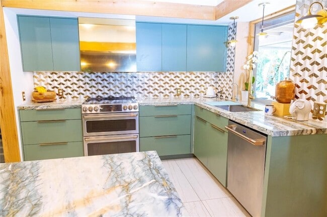 Building Photo - 9340 SW 178th Terrace