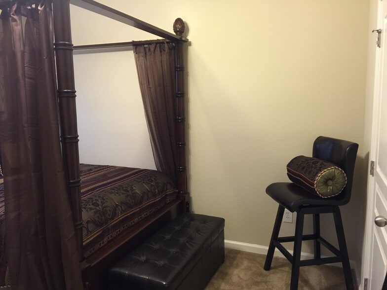 Guest Bedroom cont’d. - 8290 Gate Pkwy W