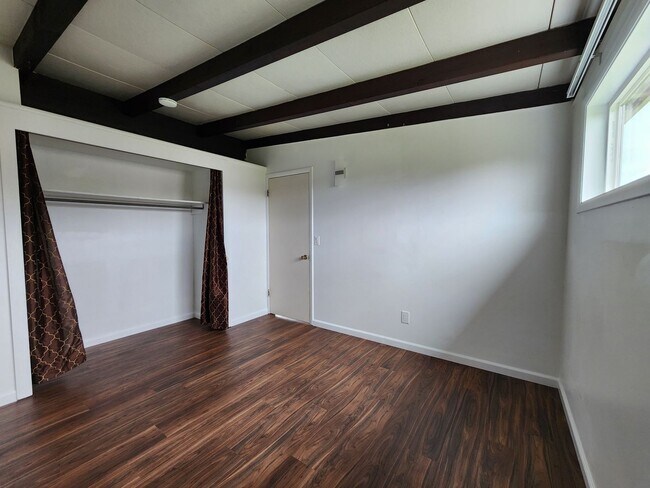 Building Photo - 1030-1032 Forson Rd