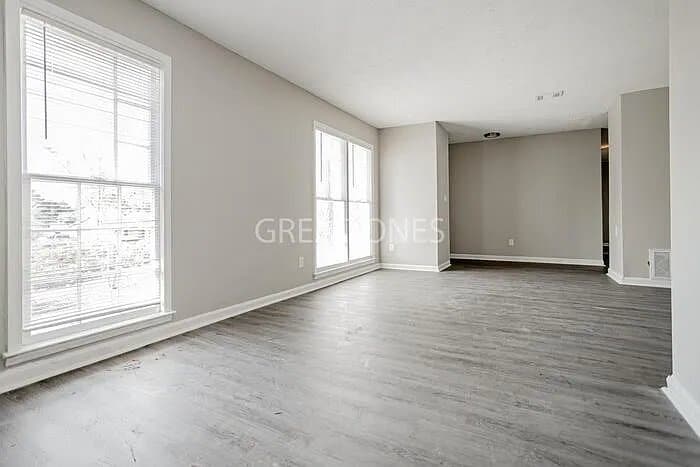 Building Photo - 134 Sycamore Ct