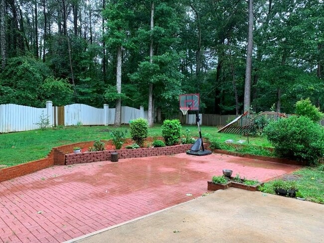 Building Photo - 3014 Eglantine Ct